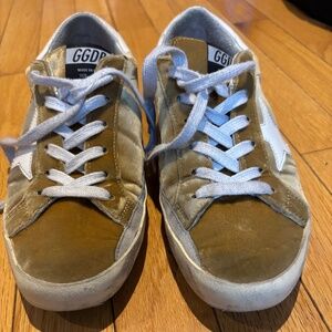 Golden Goose Sneakers